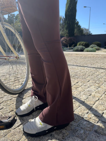 Calça Boca de Sino