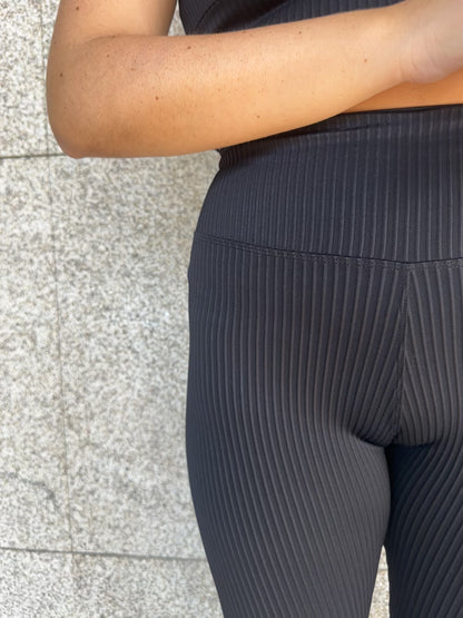 Calça Canelada II